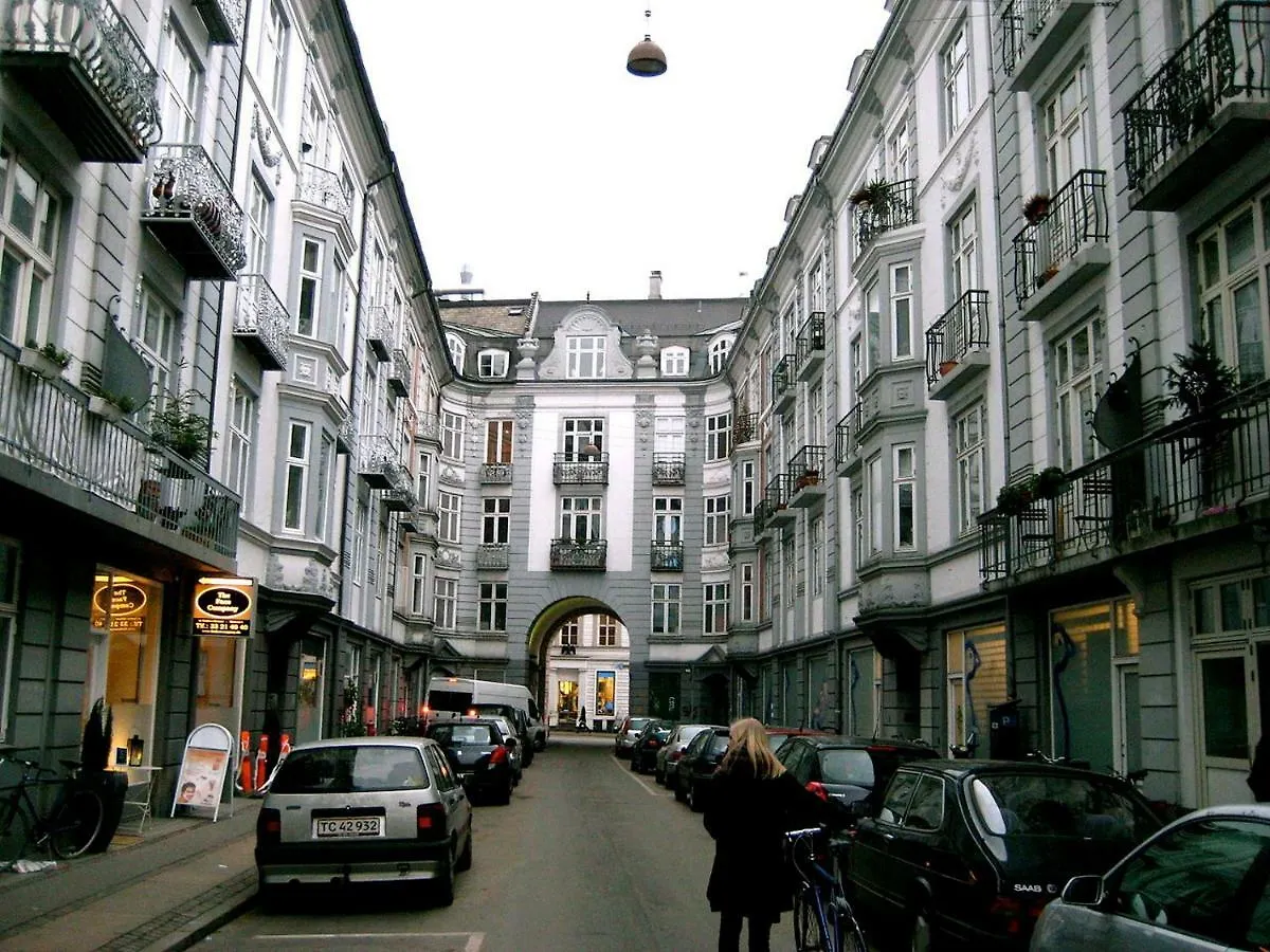 Trendy Basement Apartment Vesterbro Copenhagen